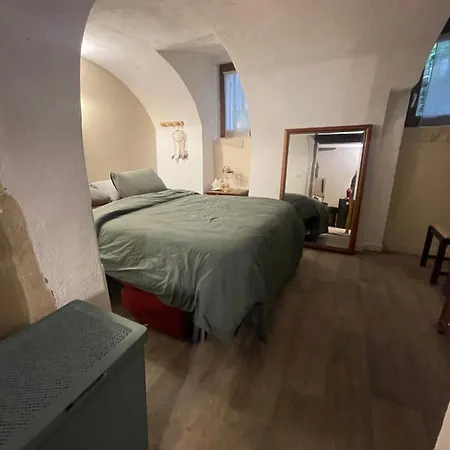 Bed & Breakfast Rent Big With Breakfast Free In Old 3*