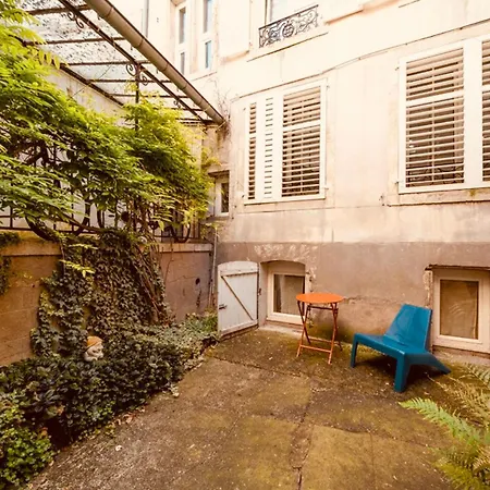 Rent Big With Breakfast Free In Old 3* Nancy
