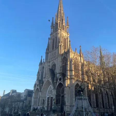 Rent Big With Breakfast Free In Old 3* Nancy